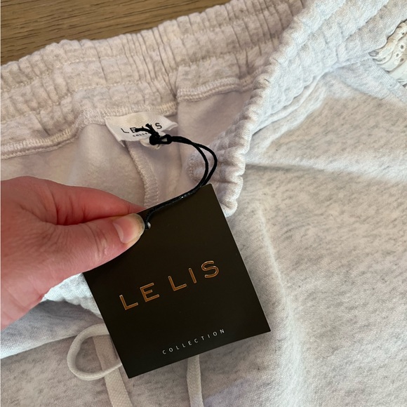 Le Lis Light Gray Crewneck Sweat Set with White Lace Trim- shirt and pants NWT - Picture 9 of 14